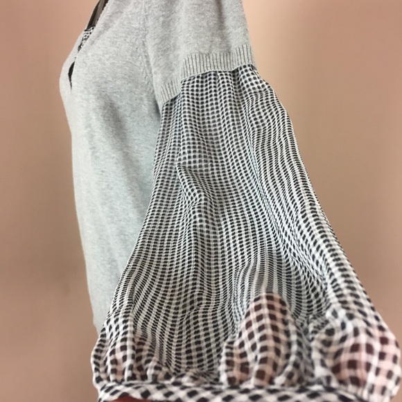 Carolyn Taylor 1 piece grey sweater top - Picture 4 of 7